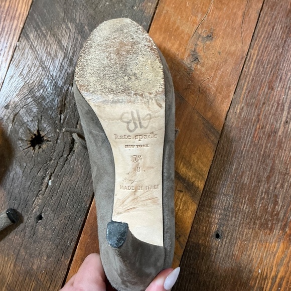 Kate Spade New York Karmela Taupe Suede Booties Made in Italy Size 7.5 - Picture 9 of 9